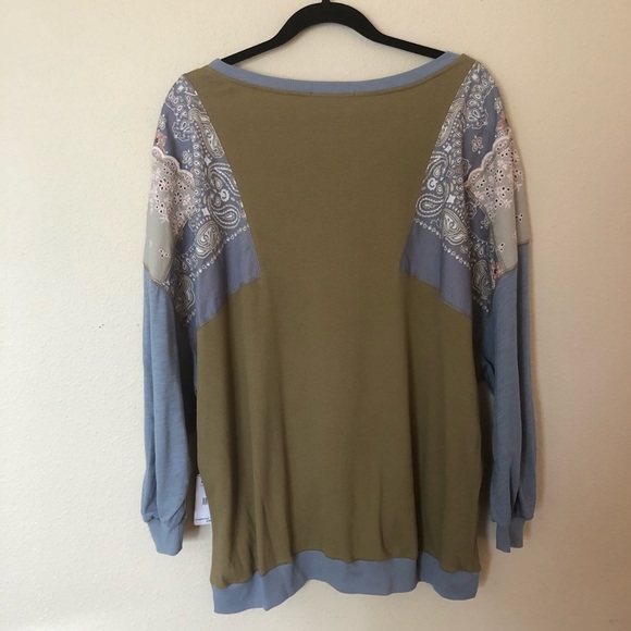 We The Free Army Combo Oversized Top - Picture 2 of 7